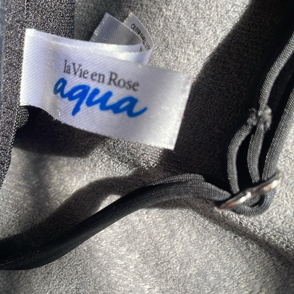 Size small padded bikini top La vie en Rose - Picture 2 of 4